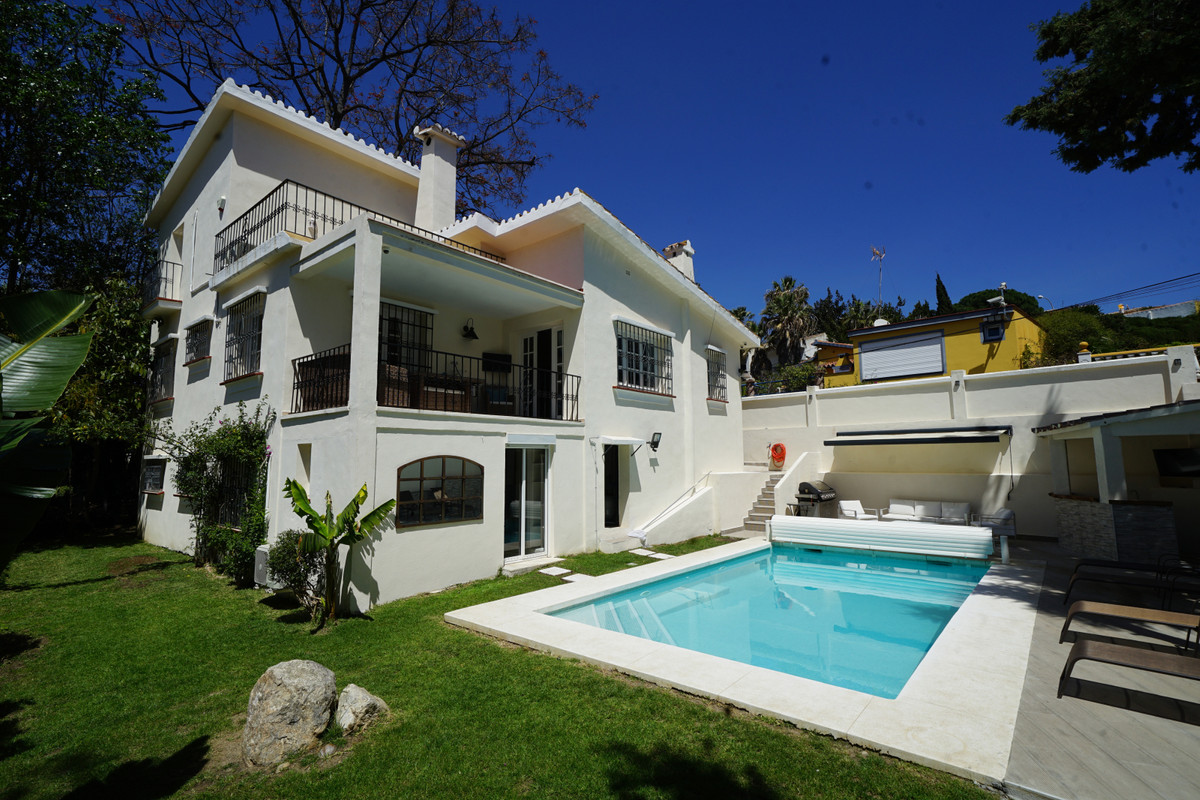 Property Image: Nueva Andalucía, Costa del Sol (Detached Villa)
