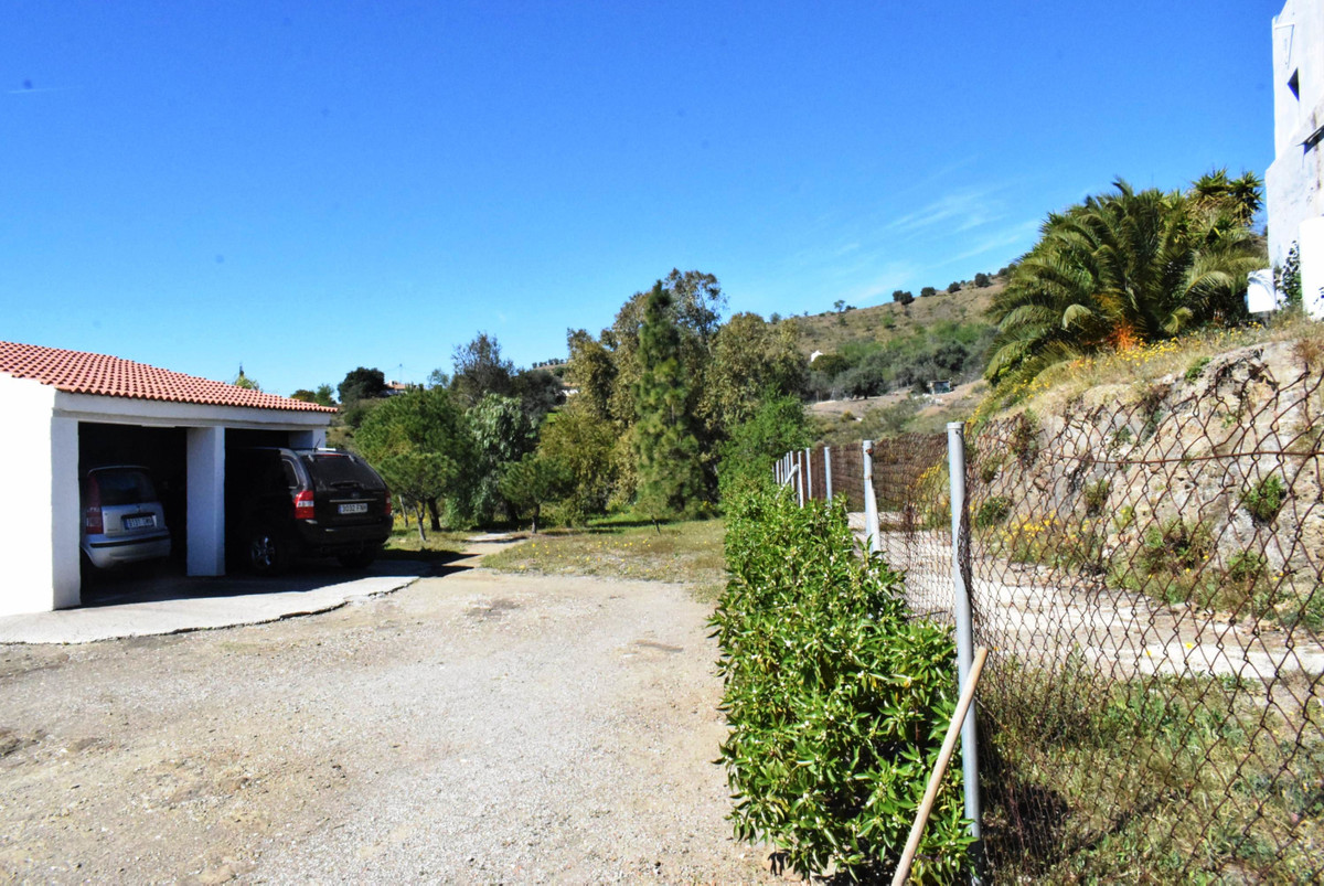 Property Image: Los Romanes, Costa del Sol East (Detached Villa)
