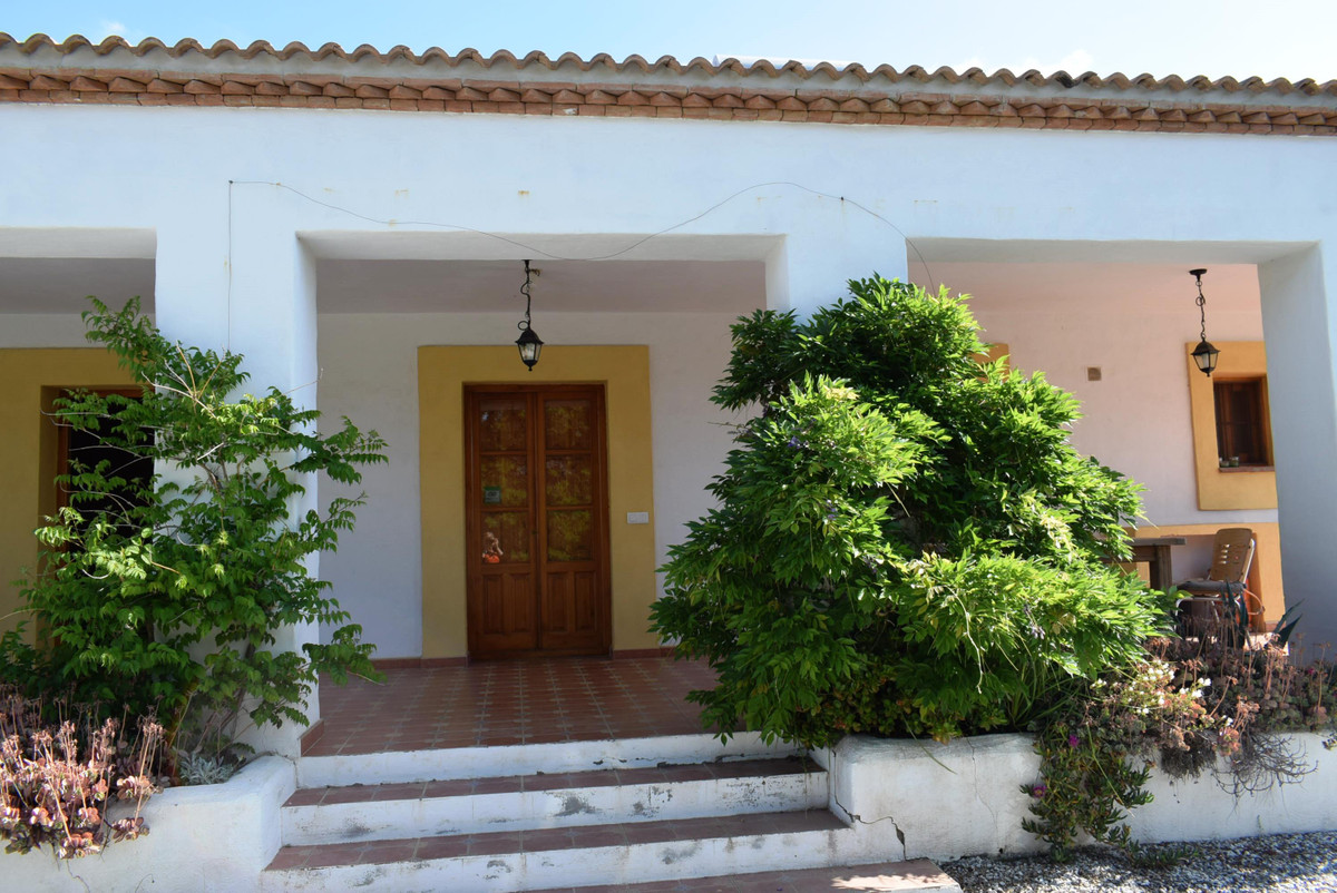 Property Image: Sedella, Costa del Sol East (Detached Villa)
