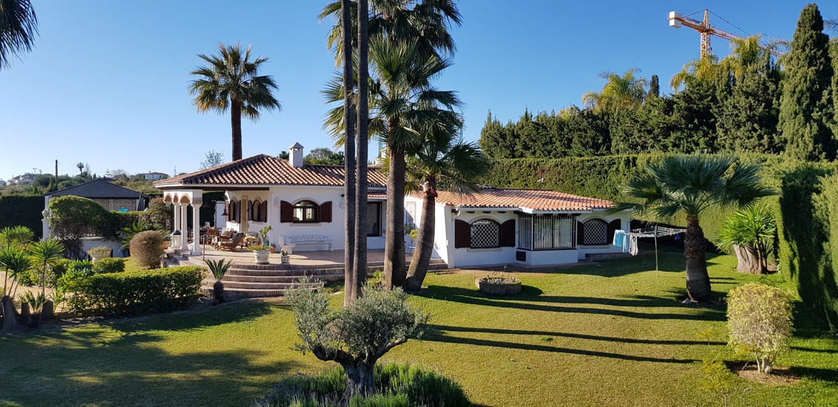 Property Image: Cancelada, Costa del Sol (Detached Villa)