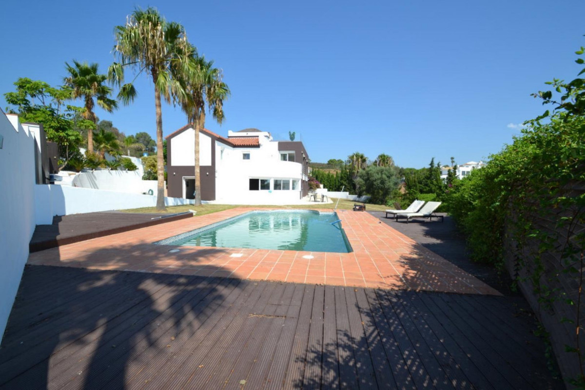 Property: Manilva, Costa del Sol (Detached Villa)