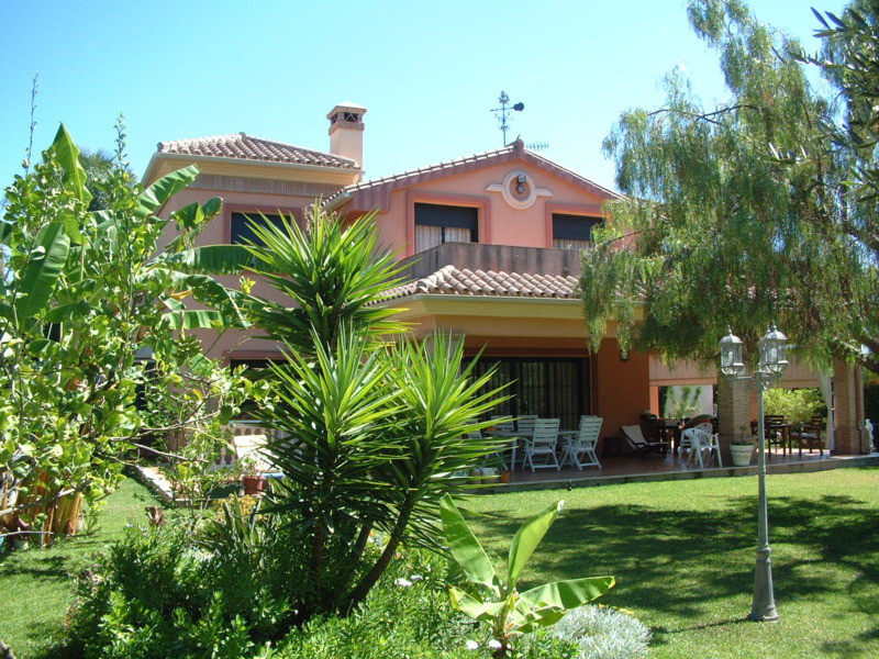 Property Image: Atalaya, Costa del Sol (Detached Villa)