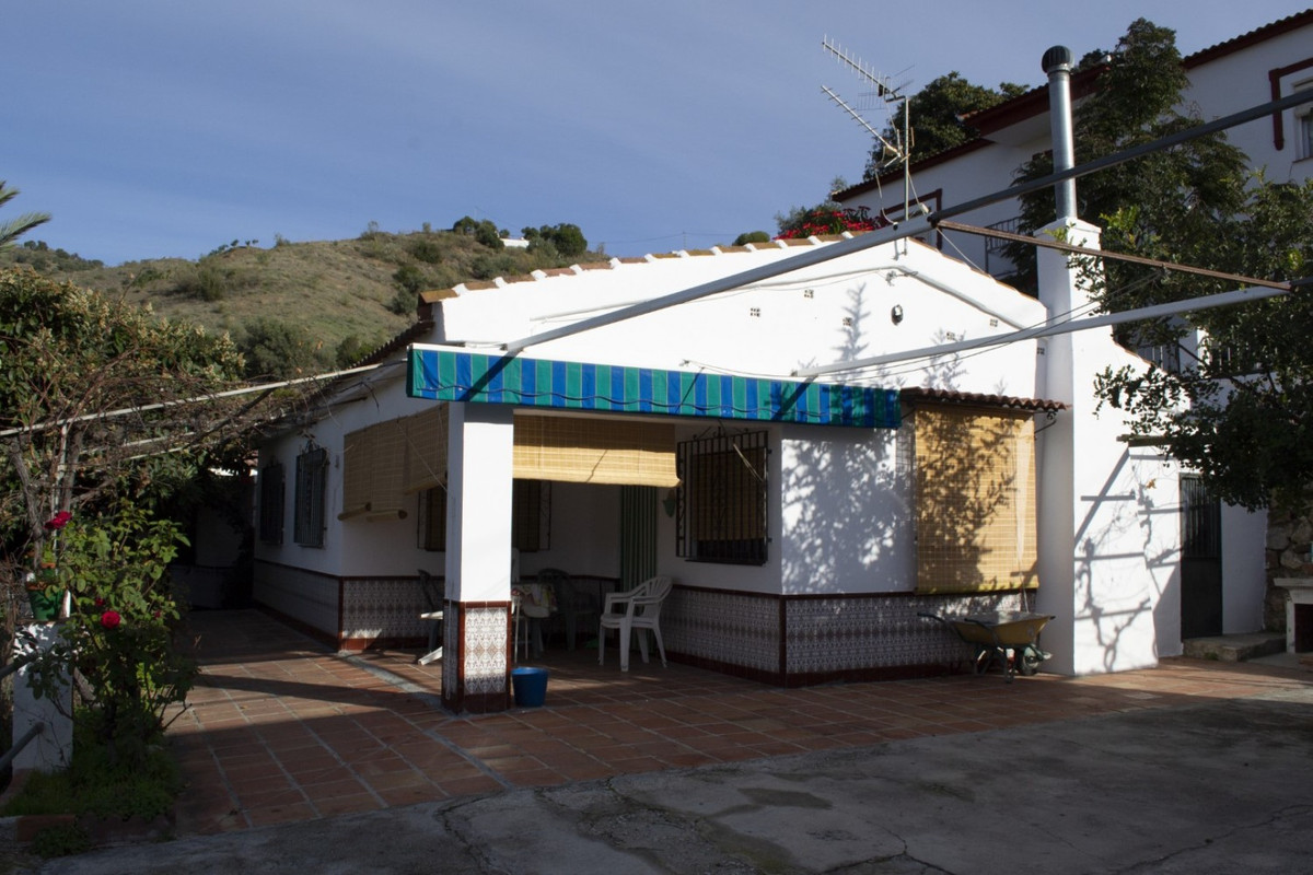 Property Image: Canillas de Aceituno, Costa del Sol East (Detached Villa)