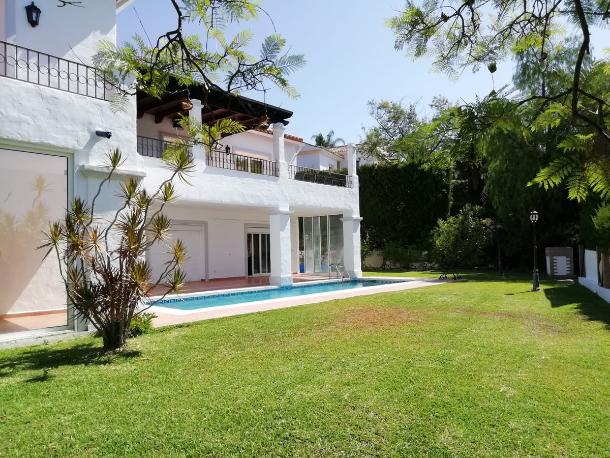 Property Image: New Golden Mile, Costa del Sol (Detached Villa)