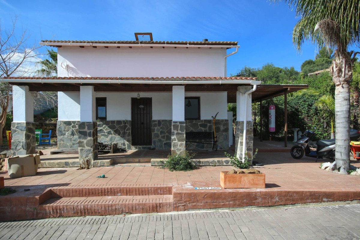 Property Image: Tolox, Costa del Sol (Detached Villa)