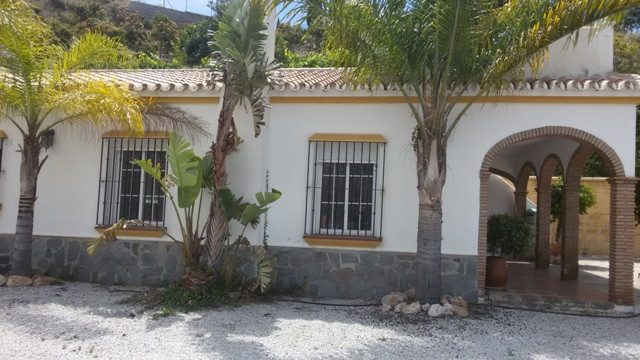 Property Image: Arenas, Costa del Sol East (Detached Villa)