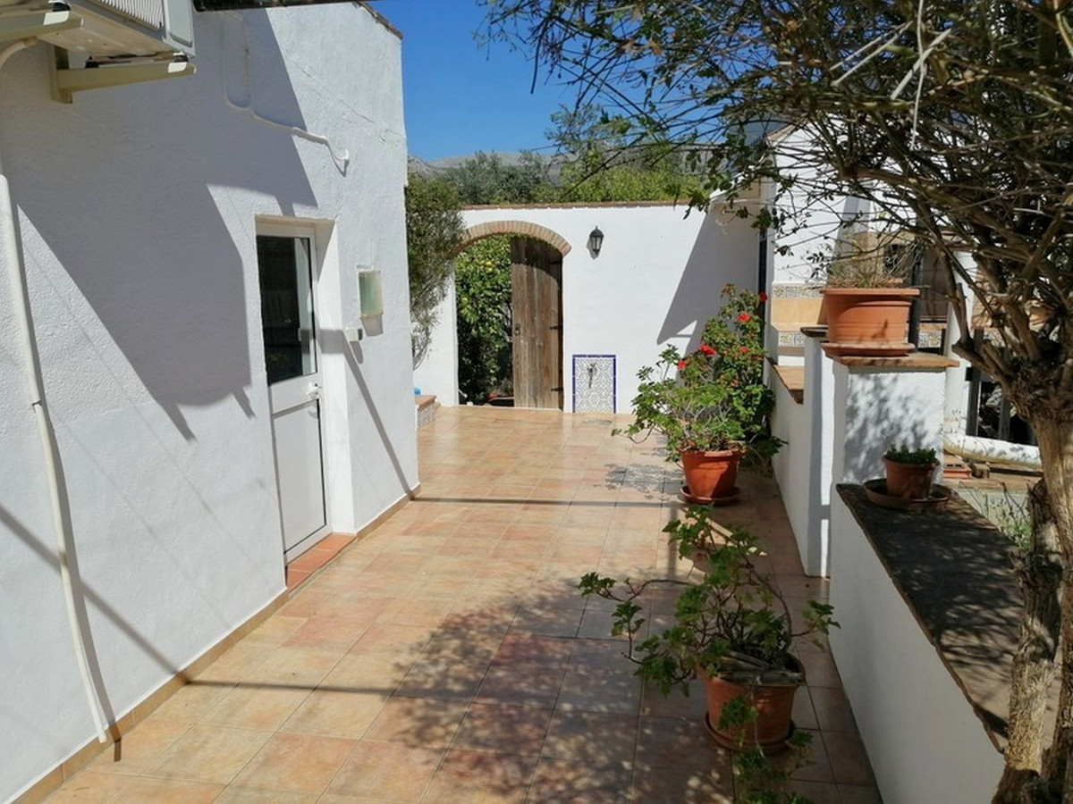 Property Image: Alora, Costa del Sol (Detached Villa)
