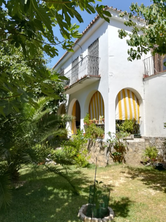 Property: Marbella, Costa del Sol (Detached Villa)